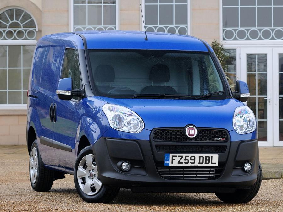  Fiat Doblo Cargo 2010 года  (UK) (фото 9 из 9)